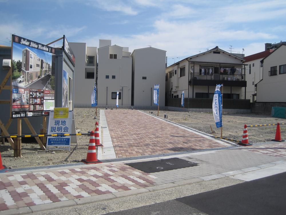 Local land photo. Stylish spacious quiet residential area from appearance!