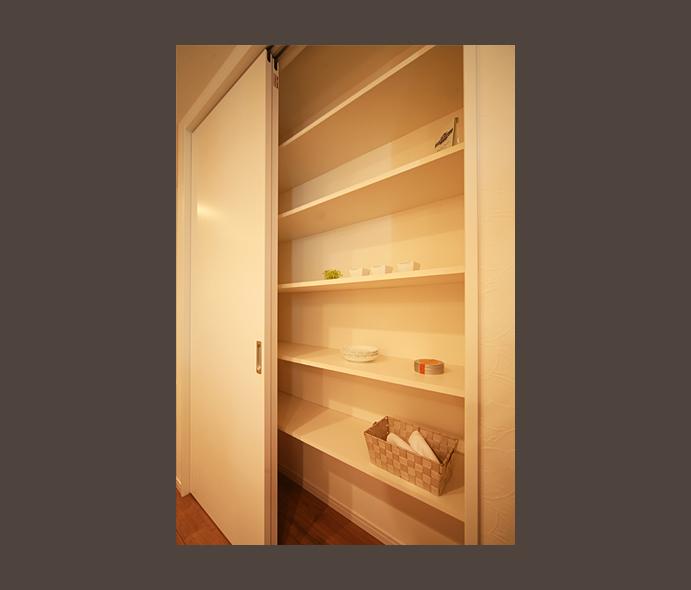 Building plan example (introspection photo). Sanwa Ju販 proposes house, After 5 years, A house that can be a long-term relationship that was thought until after 10 years. Also memories, with a growing as a child increases, Also sticks storage space as definitive, leaving all.