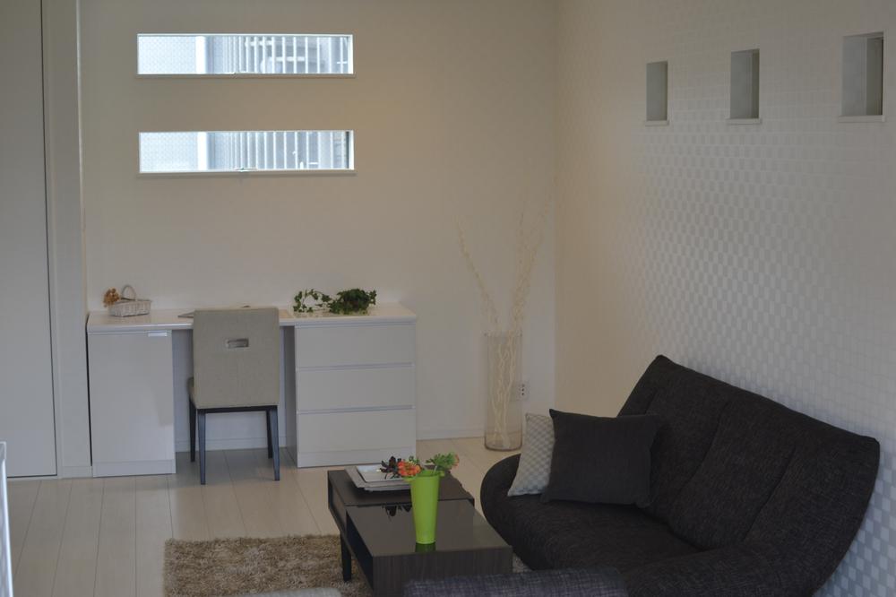 Building plan example (introspection photo). It is a communication space of mom and child, Study counter. Mom, even while the housework, Please enjoy your study or drawing that you can see firm is state of the child