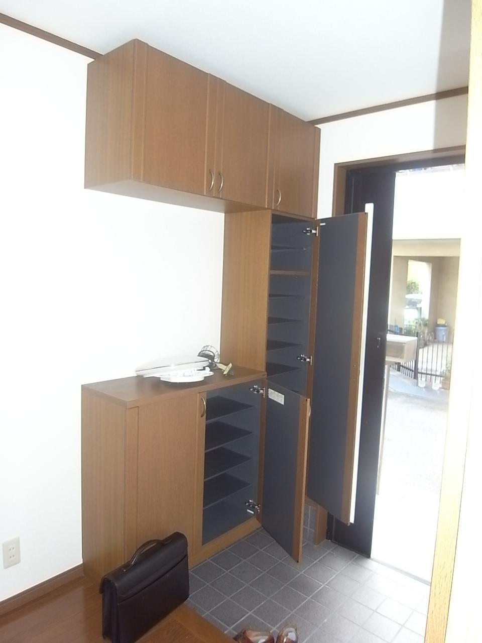 Entrance. This enhancement also shoebox