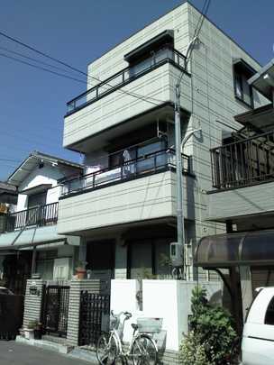 Local appearance photo. Exterior (1)