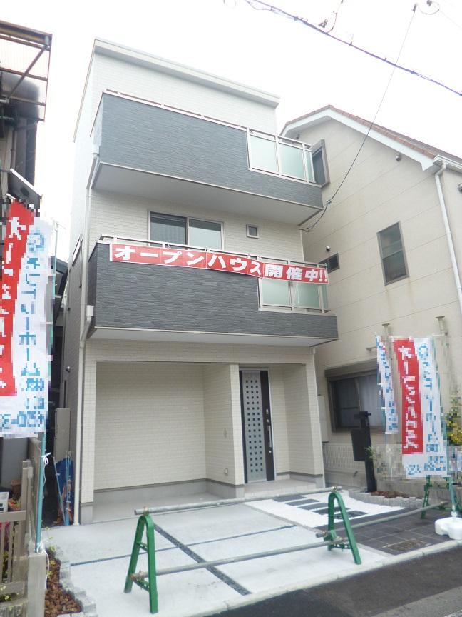 Building plan example (exterior photos). Same specifications Photos
