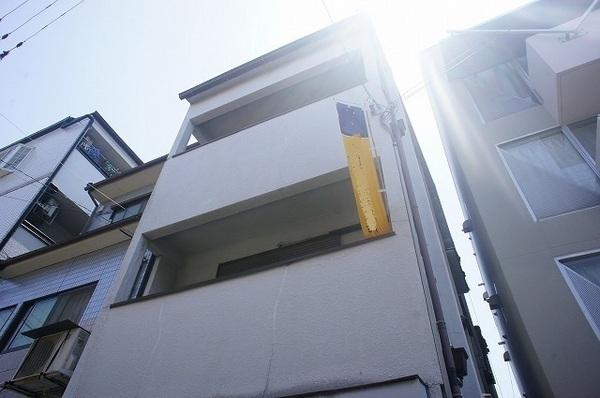 Other local. Plenty of light from the two-sided balcony ☆