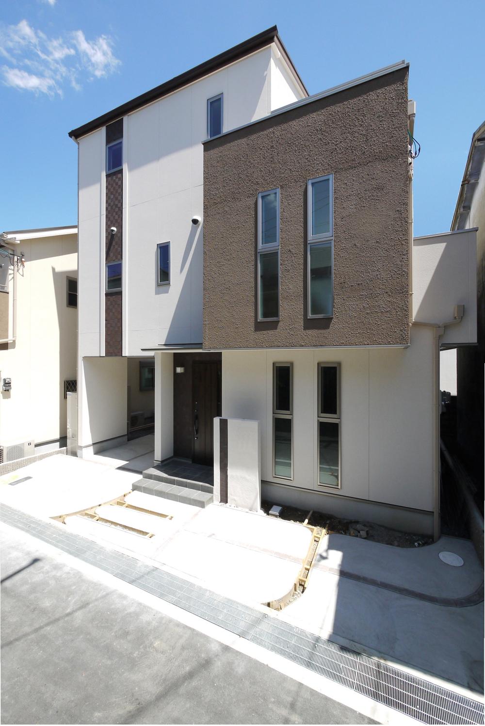 Building plan example (exterior photos). Simple yet appearance timeless design, Simple and modern residential