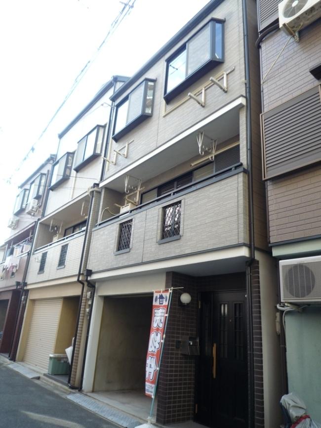 Local appearance photo