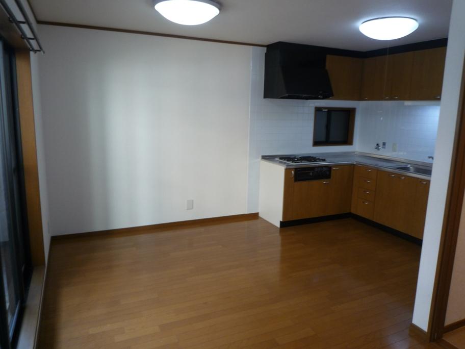 Kitchen. The room is beautiful cross and have been cleaned