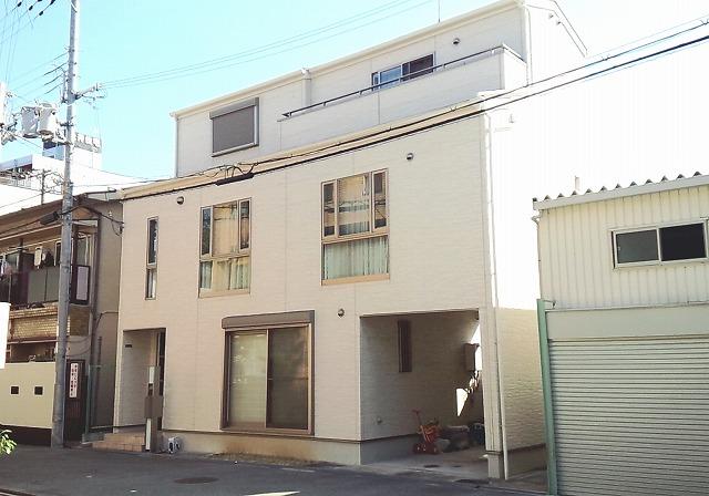 Local appearance photo. Indoor (10 May 2013) Shooting