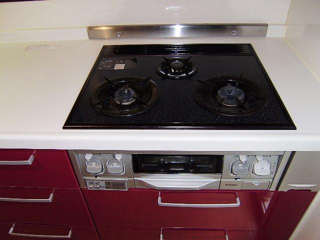 Kitchen. Indoor (10 May 2013) Shooting