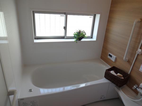 Bathroom. Breadth Hitotsubo size