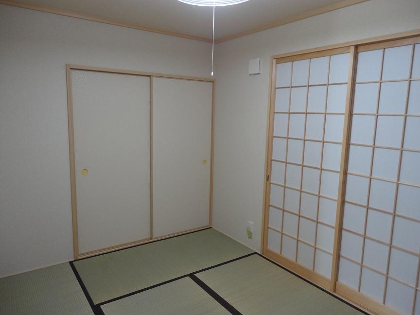 Non-living room. Image Photos