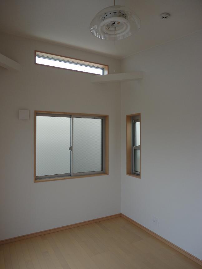 Non-living room. Image Photos