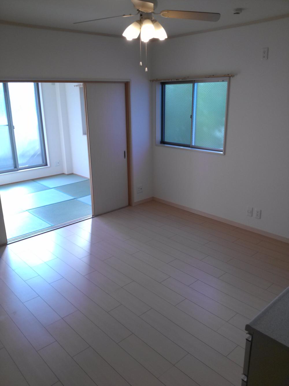 Living. Indoor (11 May 2013) Shooting