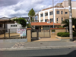 kindergarten ・ Nursery. 1474m to Alma nursery school 0 years old ~ Me keep my to preschool. Childcare time 7:00 ~ 20:00 Papa to work because (extension including a nursery) and a wide range of ・ Glad to mom