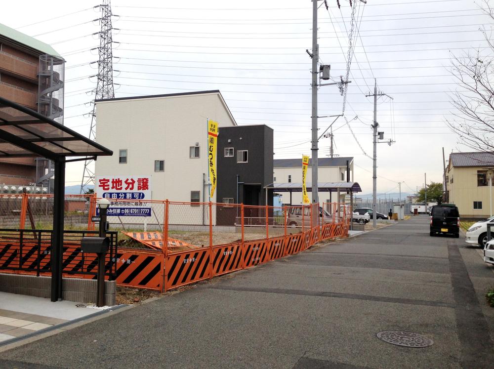 Local photos, including front road. Local (10 May 2013) Shooting