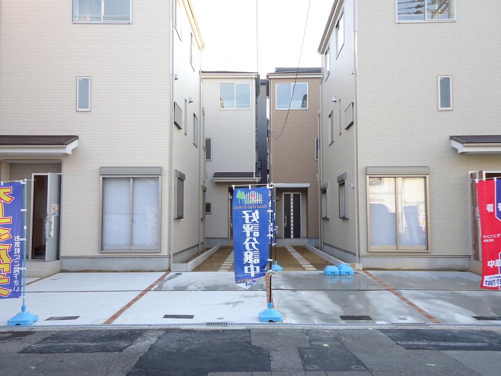 Local photos, including front road. Hirano Hiranohigashi 4-chome 4LDK3-story 2780 ~ 31,800,000 yen 4 compartment Has been greatly discount  [Local sales company T ・ M planning (Co.) 06-6627-7007] Please do not hesitate to contact us ◆
