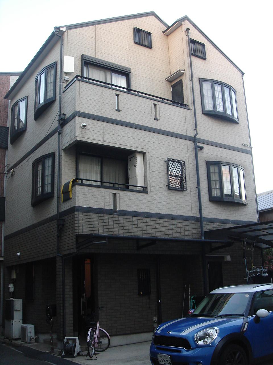 Local appearance photo. Local (12 May 2013) Shooting