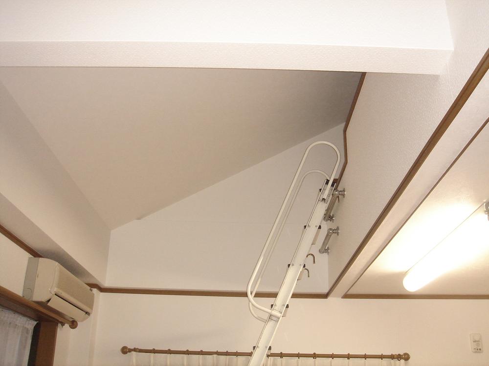 Non-living room. Indoor (12 May 2013) Shooting