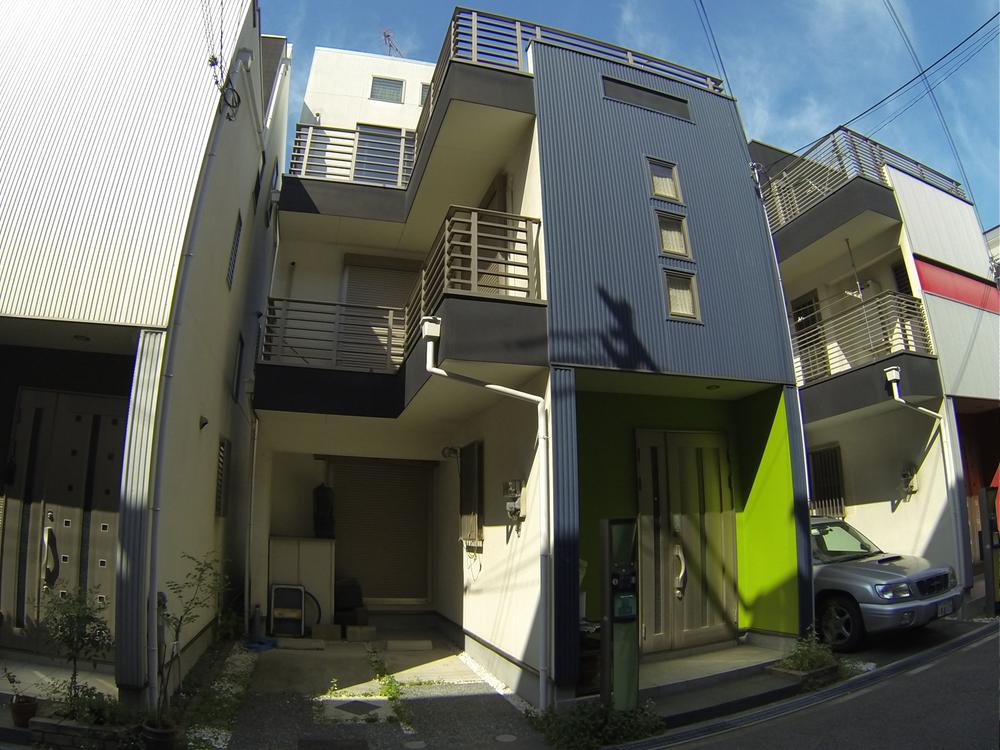 Local appearance photo