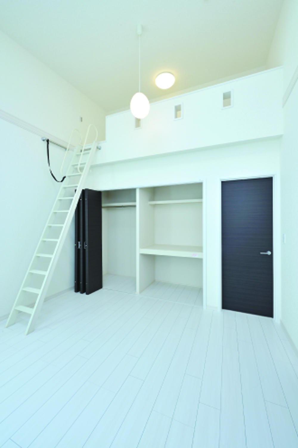 Building plan example (introspection photo). That there is a loft, Replacement of the Ya luggage of every season, Not troubled in the storage of memories of goods. Children, Also be a playground as a secret base