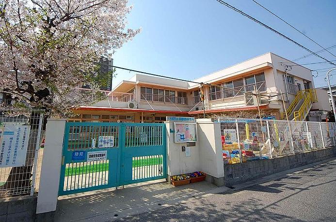 kindergarten ・ Nursery. Mom to work 516m up to Osaka Plain Western nursery ・ Papa also drop off and pick up is Easy.