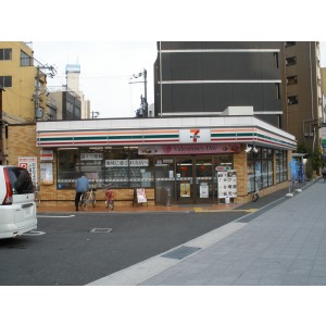 Dorakkusutoa. Daikoku drag Teradacho Ekimae 300m to (drugstore)