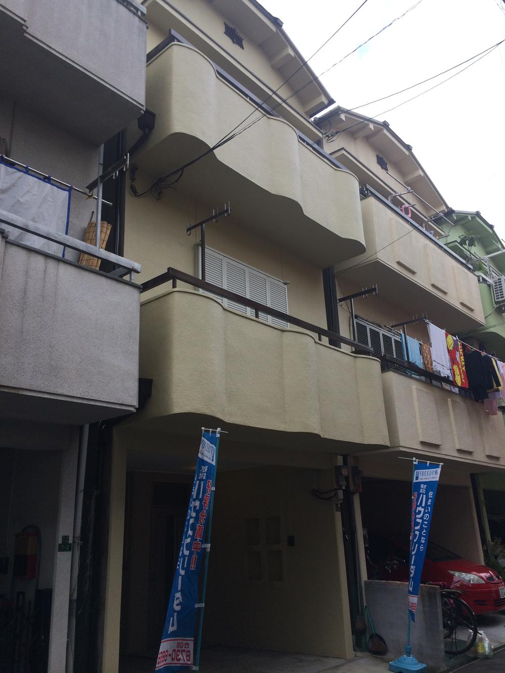 Local appearance photo. Local (01 May 2014) Shooting