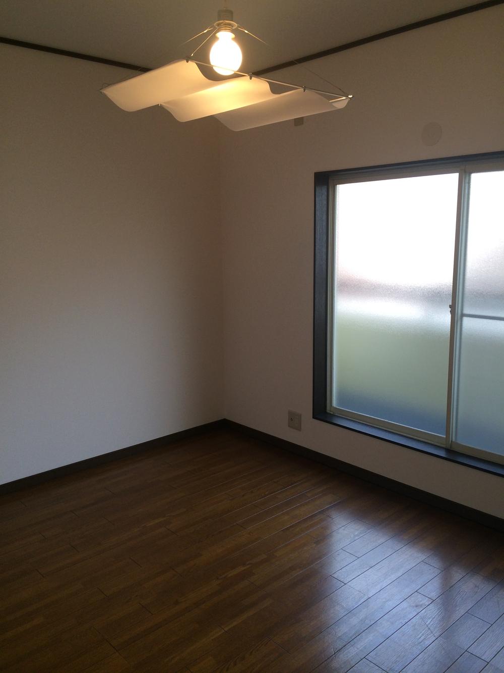 Non-living room. Indoor (01 May 2014) Shooting