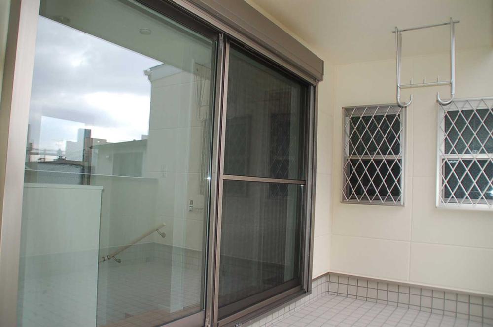 Same specifications photos (Other introspection). Same specifications Balcony construction cases