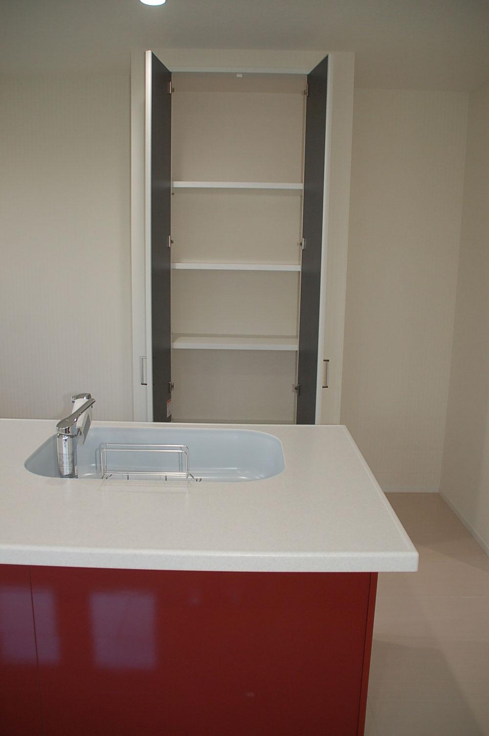 Same specifications photos (Other introspection). Same specifications Popular pantry construction cases to wife