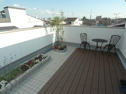 Local appearance photo. Local shooting At the rooftop garden A relaxing time.