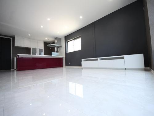 Living. Two places floor heating is the same specifications as the entire surface of marble mirror floor living room ・ In standard LED Down Light. Furthermore Ceiling embedded type Nanoe generator also the standard equipment.