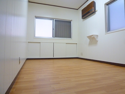 Other room space. Western-style 6 Pledge