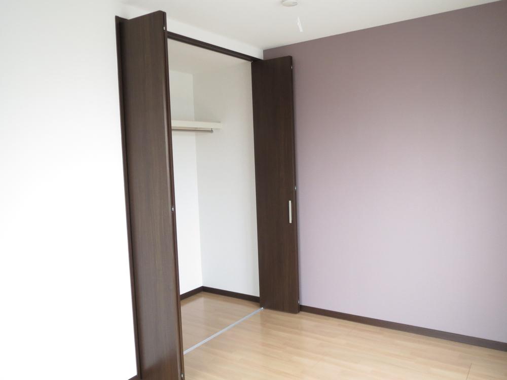 Non-living room. Third floor: Western-style 7.2 Pledge