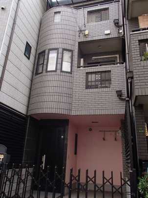 Local appearance photo. Property appearance