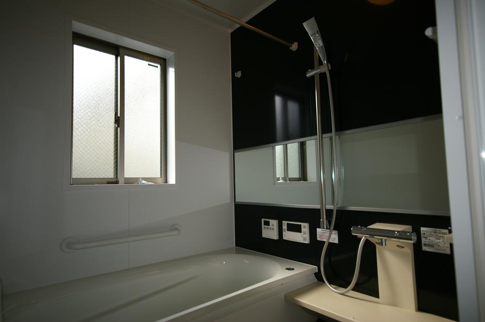 Bathroom. Local (11 May 2013) Shooting