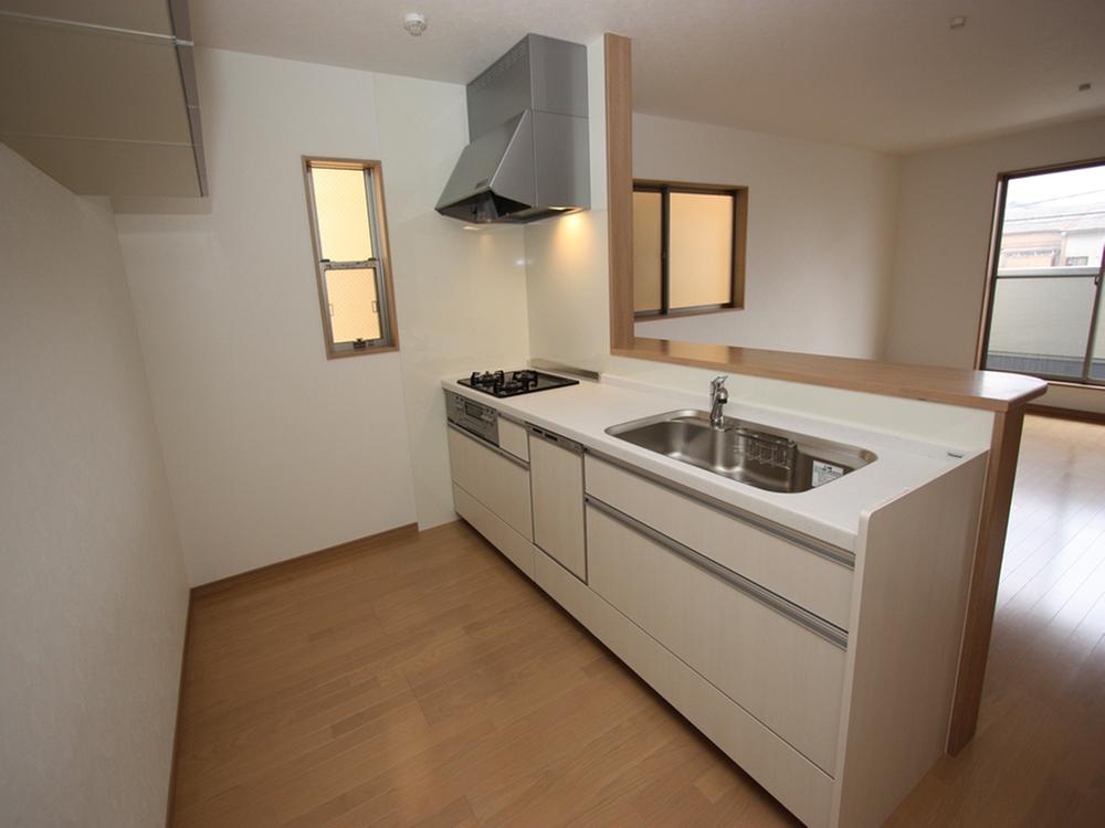 Same specifications photo (kitchen)