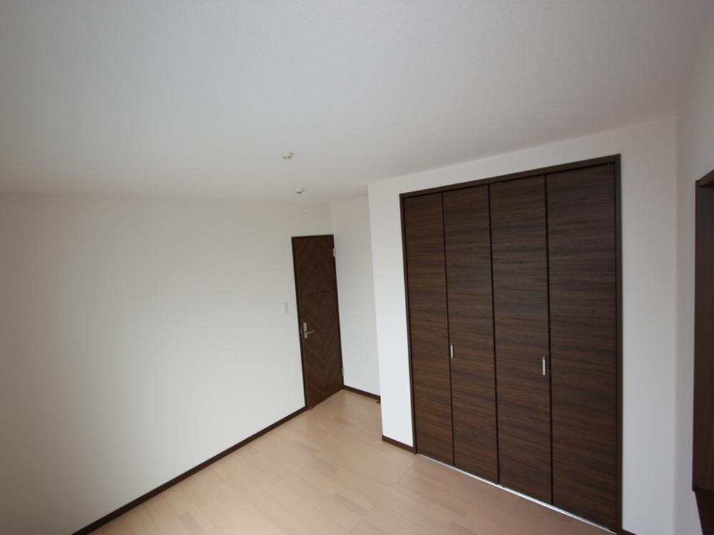 Same specifications photos (Other introspection)