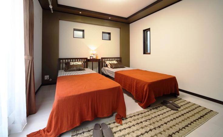 Non-living room. Same specifications