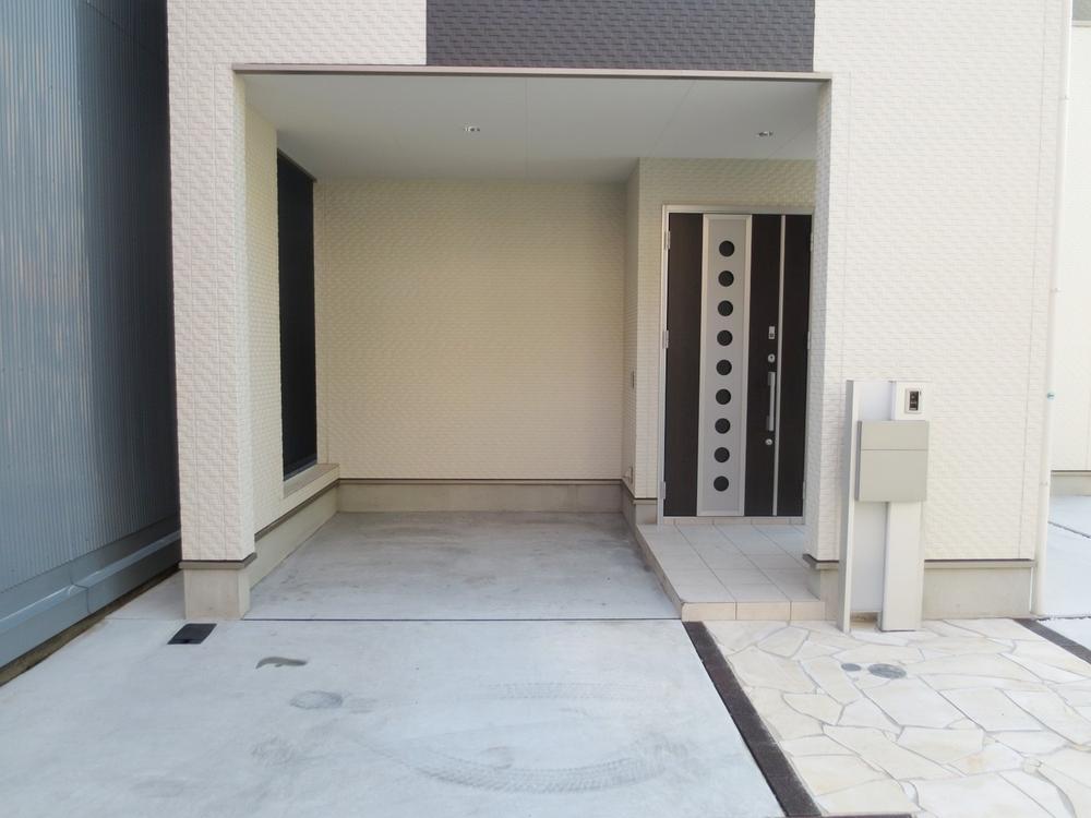 Local appearance photo. Local (12 May 2013) Shooting