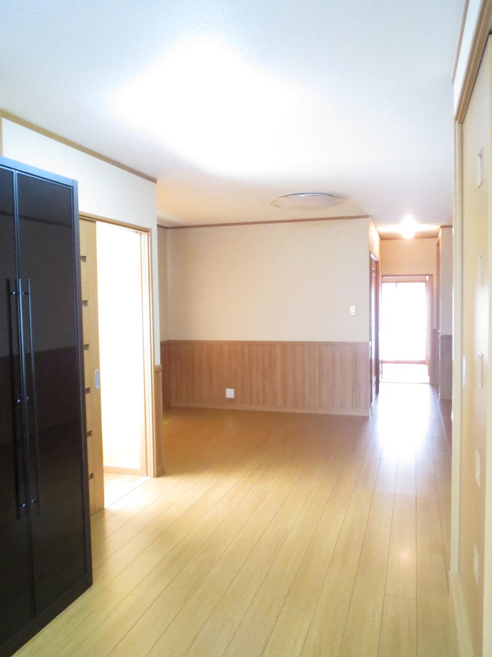 Living. Second floor: LDK about 20 Pledge