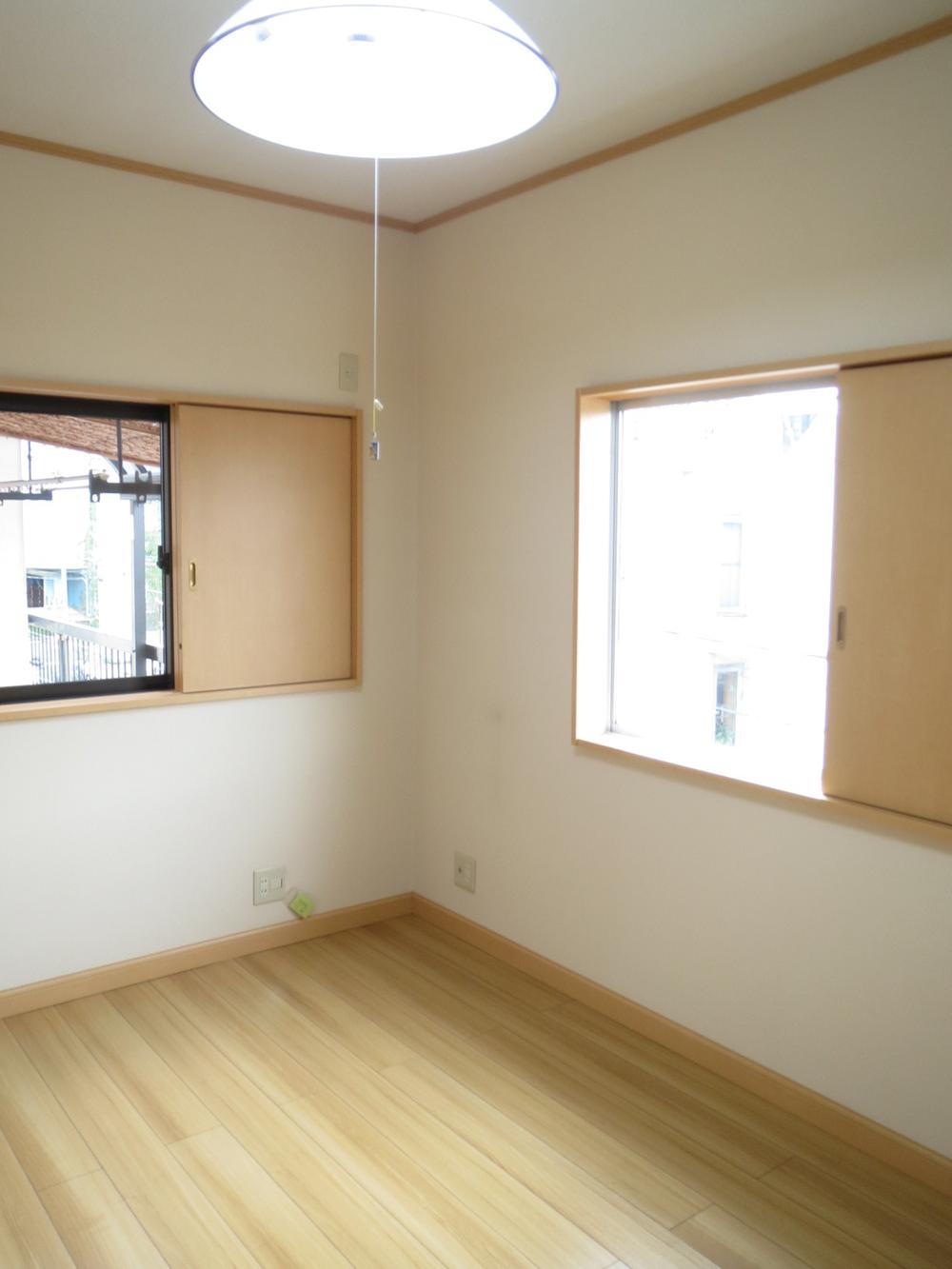 Non-living room. Third floor: Western-style about 6 Pledge