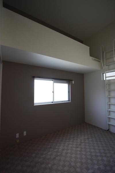 Receipt. Loft storage