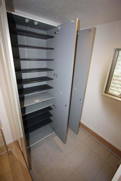 Receipt. It opened the large mirrors of the entrance ・  ・  ・ Enhancement is so revenue