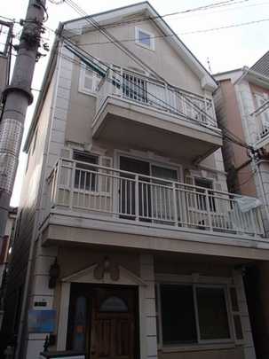 Local appearance photo. Building appearance (1)