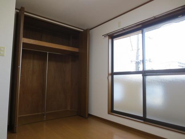 Non-living room. 3 Kaiyoshitsu 4.5 Pledge The other side of the window balcony The third floor there is also a Western-style 6 Pledge