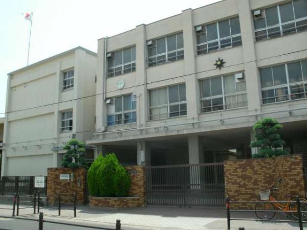 Junior high school. Osaka Municipal new Ikuno junior high school up to 850m 850m Osaka Municipal new Ikuno Junior High School 850m