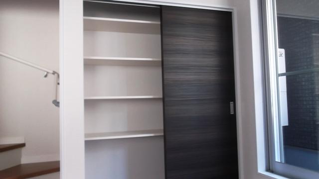 Receipt. Living storage