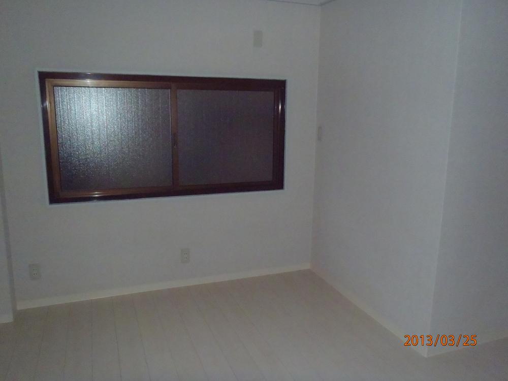 Non-living room. Indoor (April 2013) Shooting