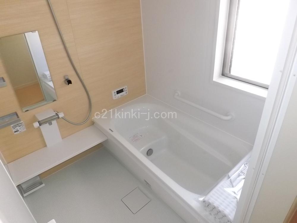 Same specifications photo (bathroom). Same specifications photo (bathroom) Half-length bathing large tub, Carat floor