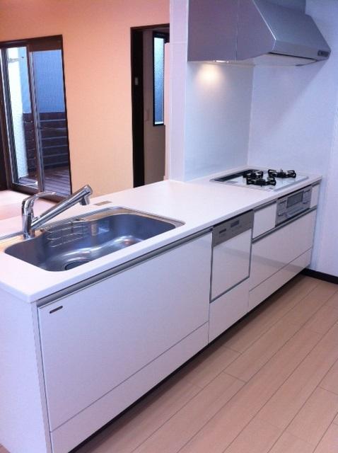 Kitchen. It has the advantage of cooking while conversation with everyone in the family can be, It is rapidly gaining popularity. 